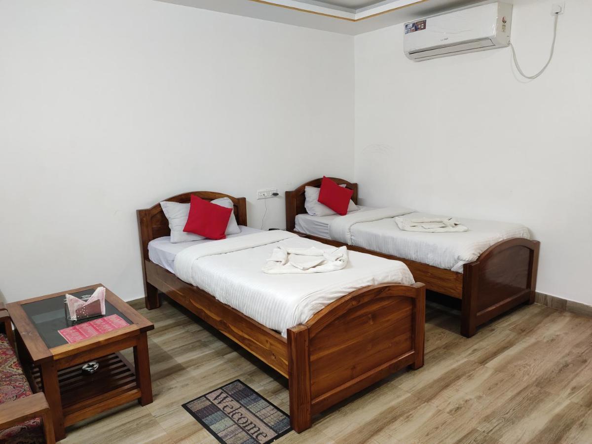 Hotel Nakshatra Karimganj Exterior photo